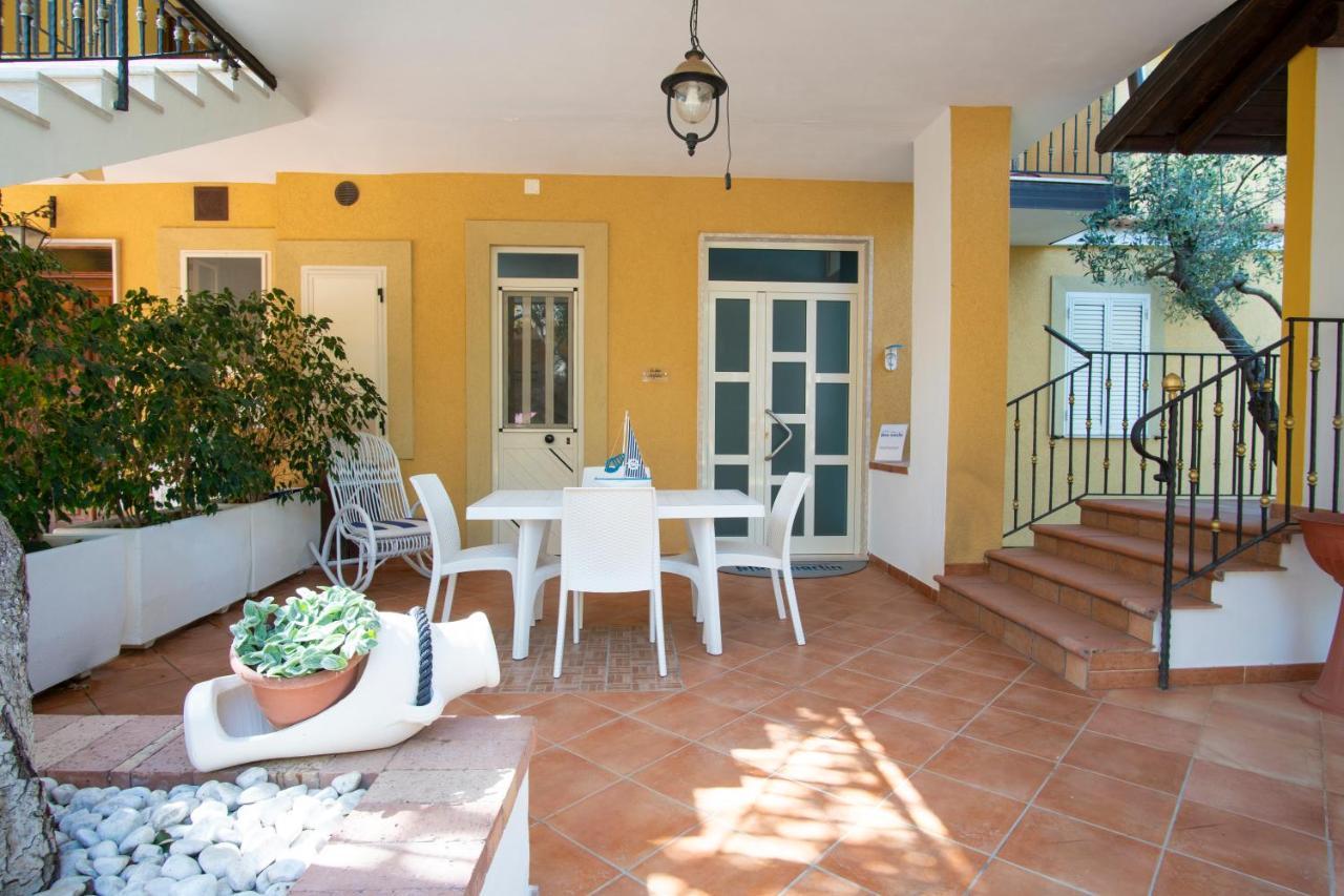 Aparthotel Blue Marlin Vacanze Marina di Camerota Exterior foto