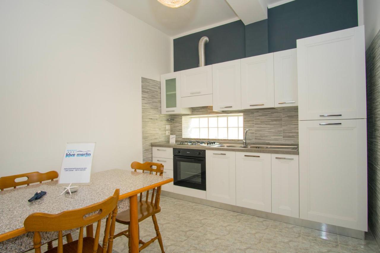 Aparthotel Blue Marlin Vacanze Marina di Camerota Exterior foto